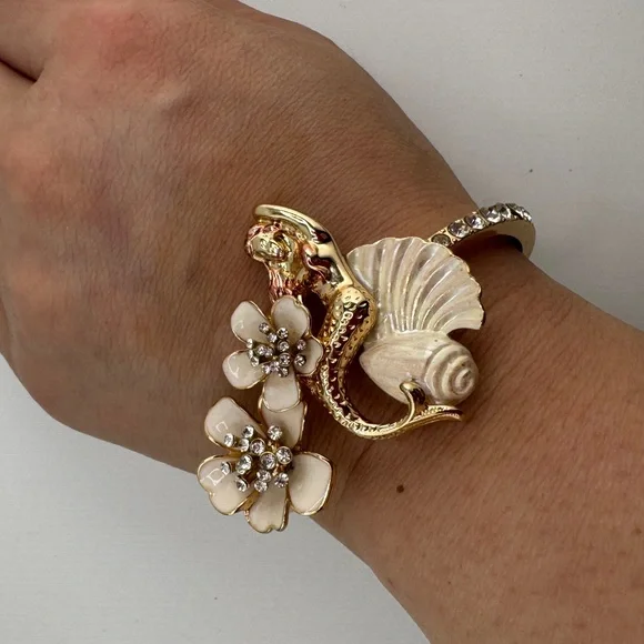 Betsey Johnson Mermaid Bracelet - Picture 3 of 8